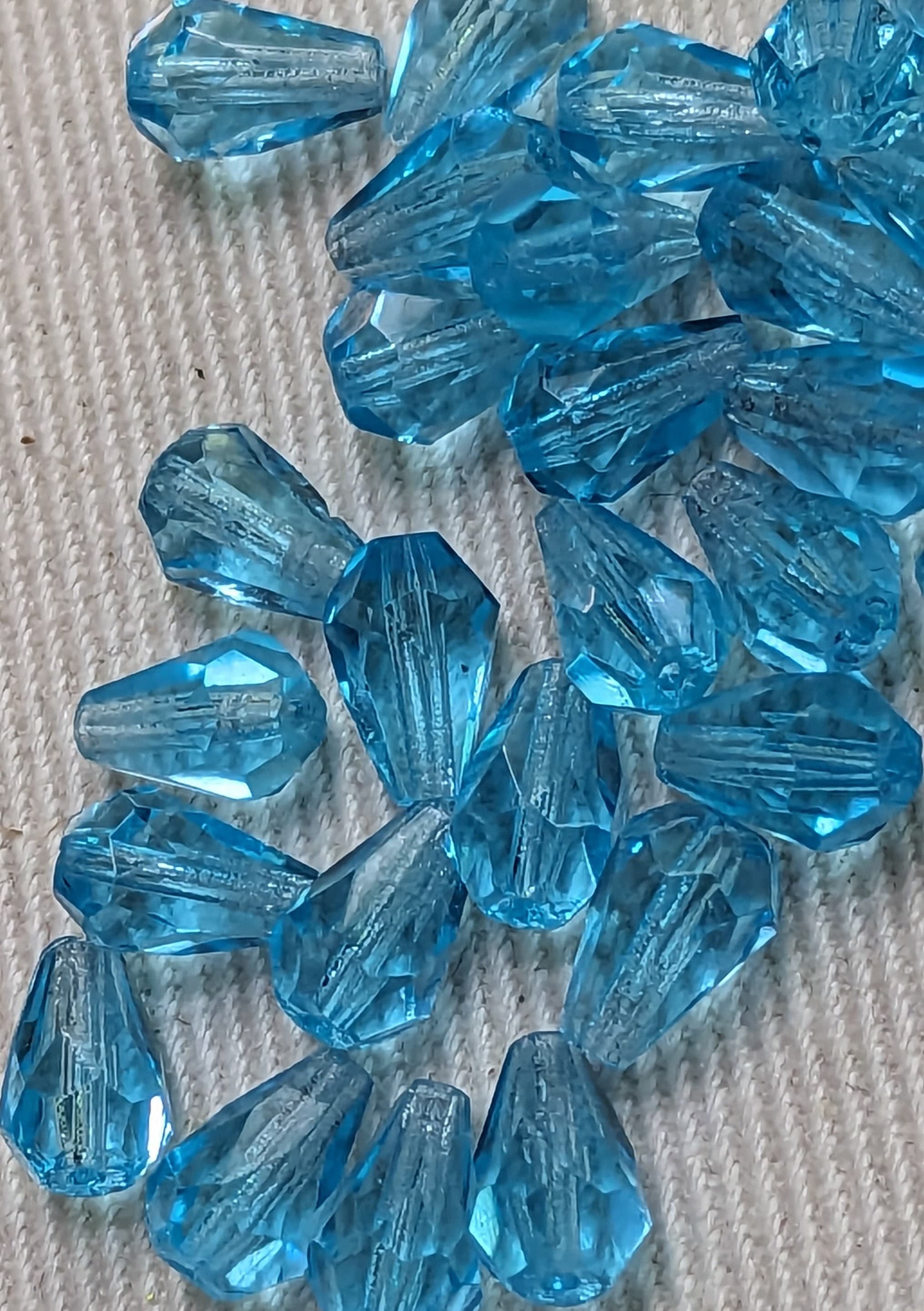 Lot De 100 Perles Anciennes En Verre Forme Goutte/larme - Blanc Nacré, Occasion, France