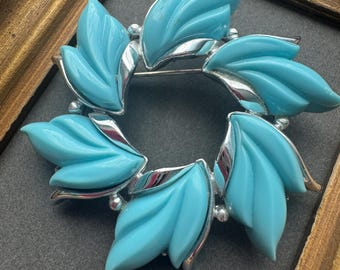 KRAMER Vintage Blue Wreath Leaves Brooch Marked Mid Century Enamel