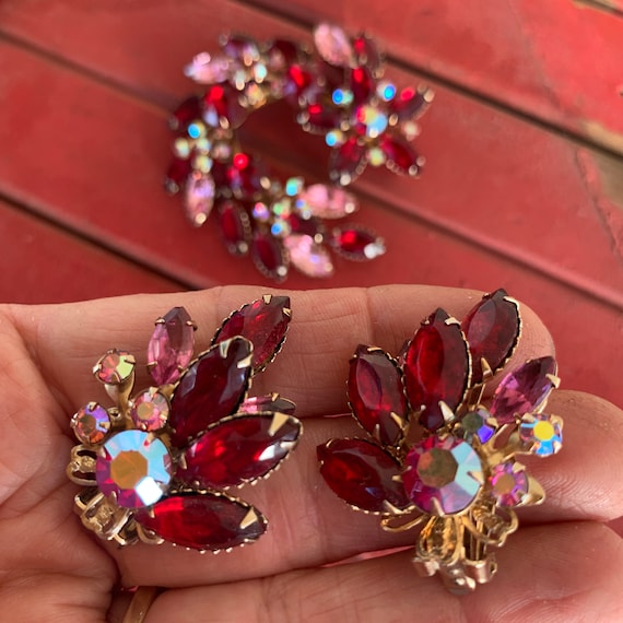 1 - Vintage Brooch Earrings Set 1950's Red Pink - image 1