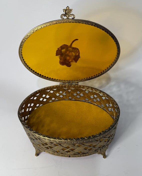 Vintage Gold with Rose Jewelry Box View 5