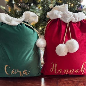 Velvet Santa Bag with name, velvet Santa Sack, embroidered, personalized, custom gift bag, luxury, fur, pompoms, Christmas decor, photo prop