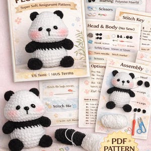 Pode incluir: Um padrão de crochê para um brinquedo de pelúcia panda rechonchudo. A imagem mostra o panda acabado, os materiais necessários e as instruções de montagem. O padrão inclui um PDF e é adequado para presentes e feiras de artesanato.