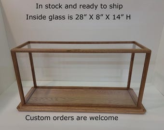 Display case 28"x8"x14" tall #PP24042