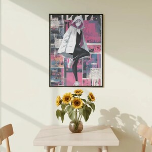 Pu&ograve; includere: Un set di tre tazze in ceramica con finitura opaca e macchiettata. Le tazze sono nei toni del crema, grigio chiaro e grigio scuro. Ogni tazza ha un design semplice e minimalista e un manico arrotondato.