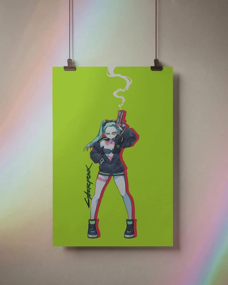 Puede incluir: Un p&oacute;ster verde ne&oacute;n con un personaje de anime sosteniendo un arma, con humo saliendo del ca&ntilde;&oacute;n. El personaje tiene cabello turquesa y lleva una chaqueta negra. La palabra "Cyberpunk" est&aacute; escrita en verde.