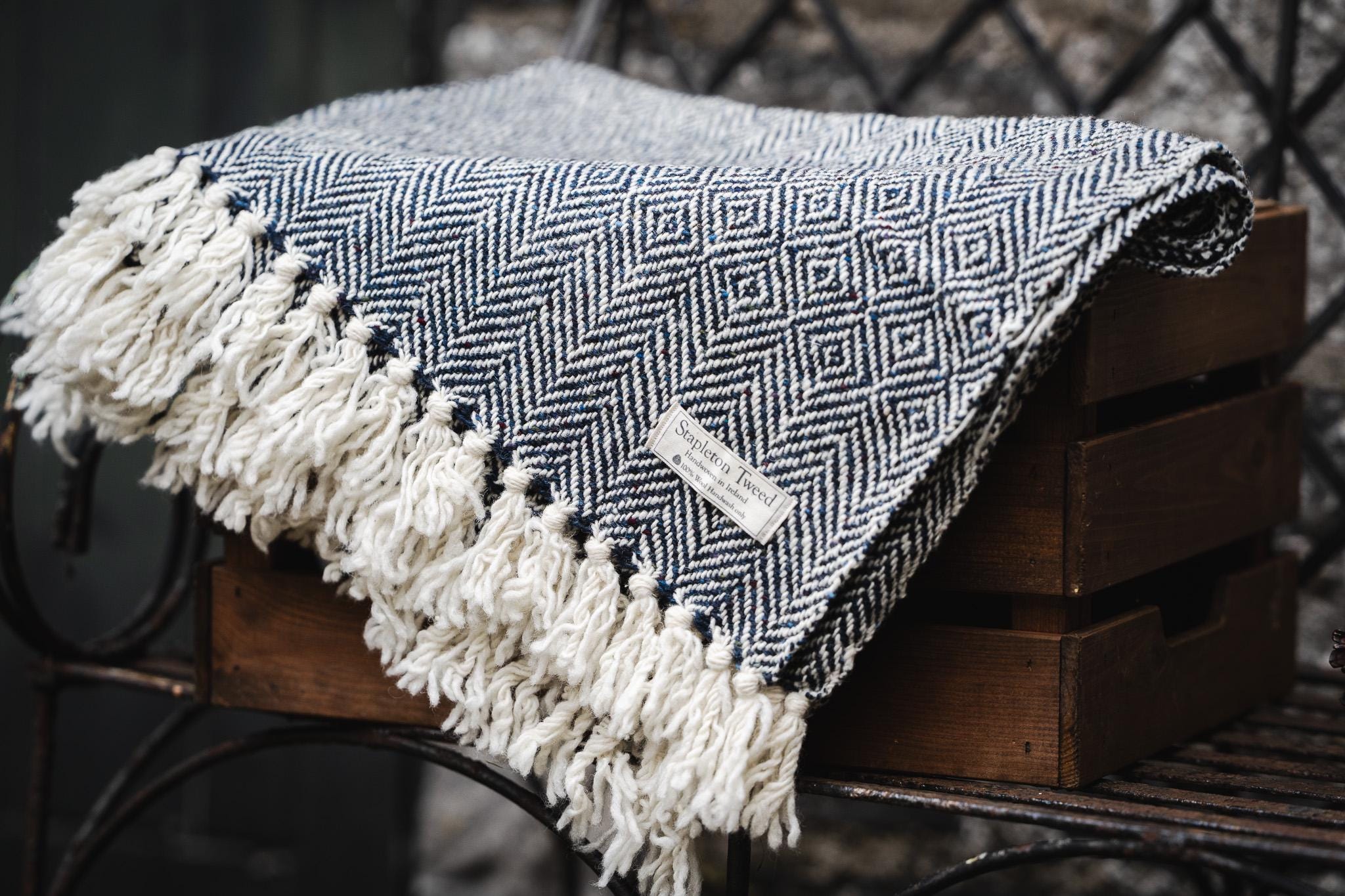 DonegalDesign ブランケット　ヴィンテージ　アイルランド　手織り Handwoven Donegal Tweed - Etsy