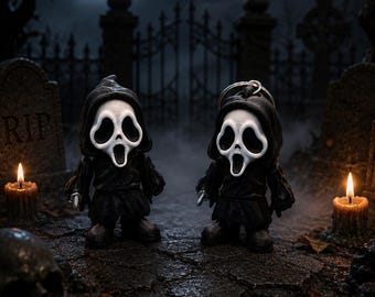 Ghostface Keychain | Horror Movie 3D Printed Figure, Bag Charm, Desk Decor Cute Goth Girl