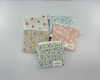 Keychain Wallet / Mini bag, quilted zipper pouch / small card, lipstick, cosmetic holder