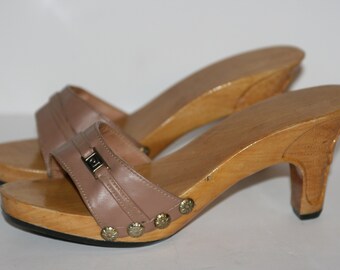 70s Vintage PIERRE CARDIN Carved Wooden Platform Pumps Size 7.5 very rare