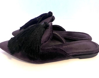 1990s Velvet Mules with Silk Tassel Vintage Goth Pointed Toe Purple Low Heel Size 5.5