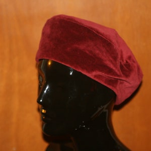 1990s VELVET BERET Vintage Mod Goth Burgundy Viva la revolución image 3