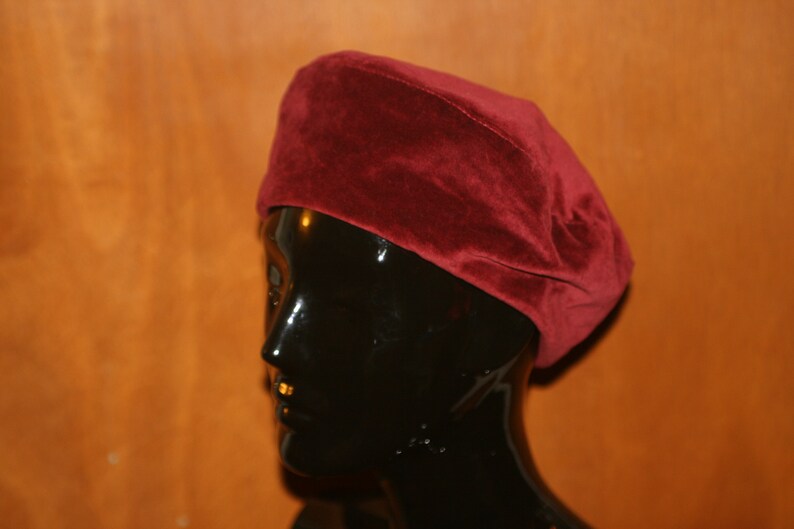 1990s VELVET BERET Vintage Mod Goth Burgundy Viva la revolución image 3