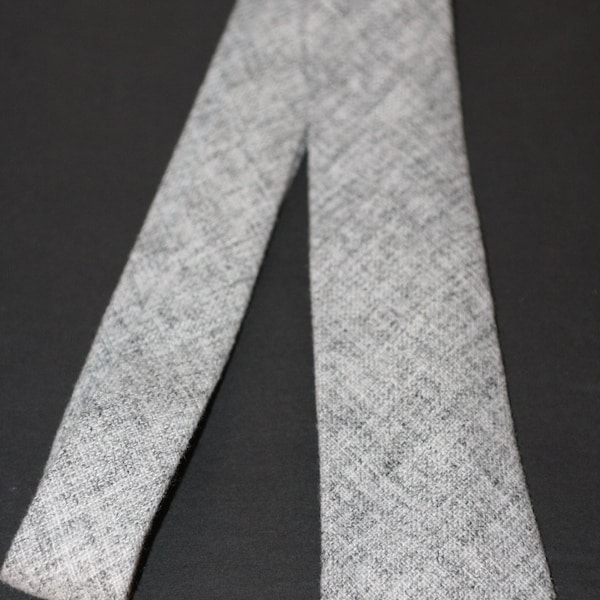 Vintage 80s Skinny Necktie SERGIO VALENTE Light Grey Wool Deadstock