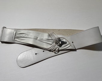 Vintage 1980s Avant-Garde Chunky Rhinestone Cowgirl Silver Leaf Ruched Leather Belt