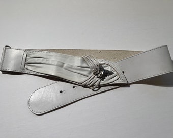 Vintage Cipriani Glazed Cowhide on PVC Lining White Belt  display picture 1