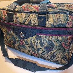 Vintage 90s JORDACHE Floral Carpet Bag Style 3 Zipper Pocket Luggage Excellent Condition
