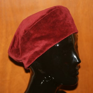 1990s VELVET BERET Vintage Mod Goth Burgundy Viva la revolución image 2