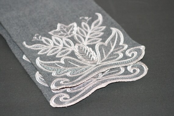 Vintage 1940s Grey Cashmere Scarf With Decorative