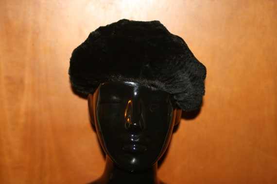 Vintage Black Fur Beret