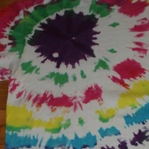 90s Tie-Dye T-Shirt 100% Cotton Oversized Vintage Oversized Ironic Rainbow Tee XL image 9