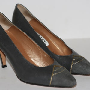 80s BALLY Leather High Heeled Pumps Buttery Soft Calfskin W/ Gold Thread Detail Size 5 1/2