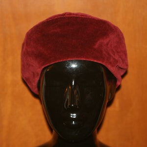 1990s VELVET BERET Vintage Mod Goth Burgundy Viva la revolución image 1