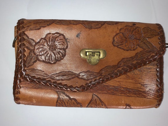 Vintage 70s Tooled Leather Floral Clutch