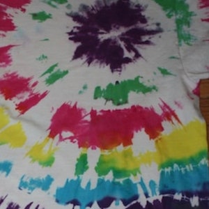 90s Tie-Dye T-Shirt 100% Cotton Oversized Vintage Oversized Ironic Rainbow Tee XL image 8