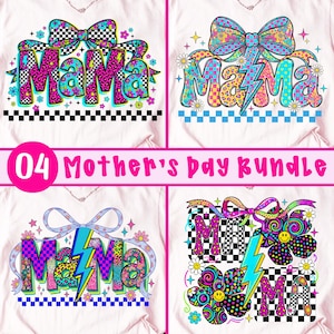 Peut inclure: Un ensemble de quatre t-shirts blancs avec le mot "Mama" dans des motifs colorés. Chaque t-shirt présente un design différent, avec des nœuds, des fleurs et des éclairs. Le texte "04 Mother's day bundle" est également visible.