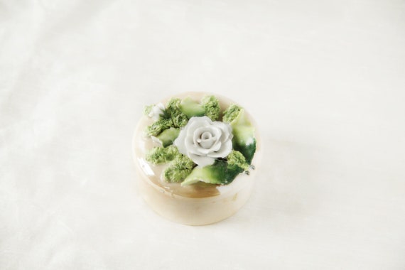 White Rose Jewelry Box - image 2