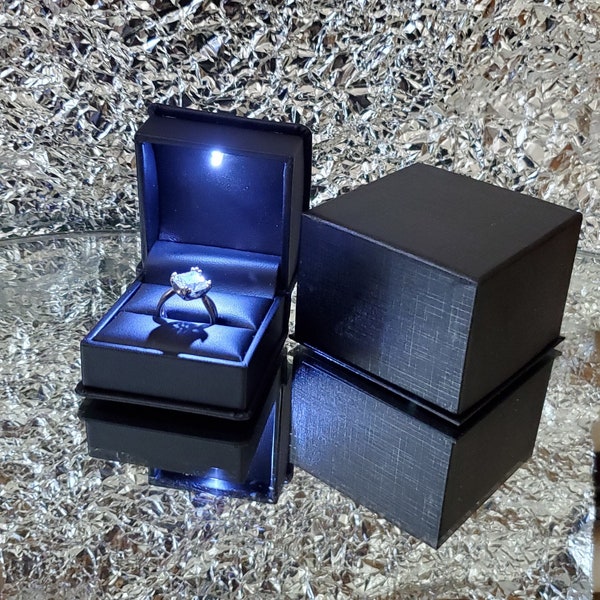 New Fancy Black Italian Leather LED Lighted Engagement Ring Box with Satin ribbon tuxedo gift box bridal wedding bands keepsake