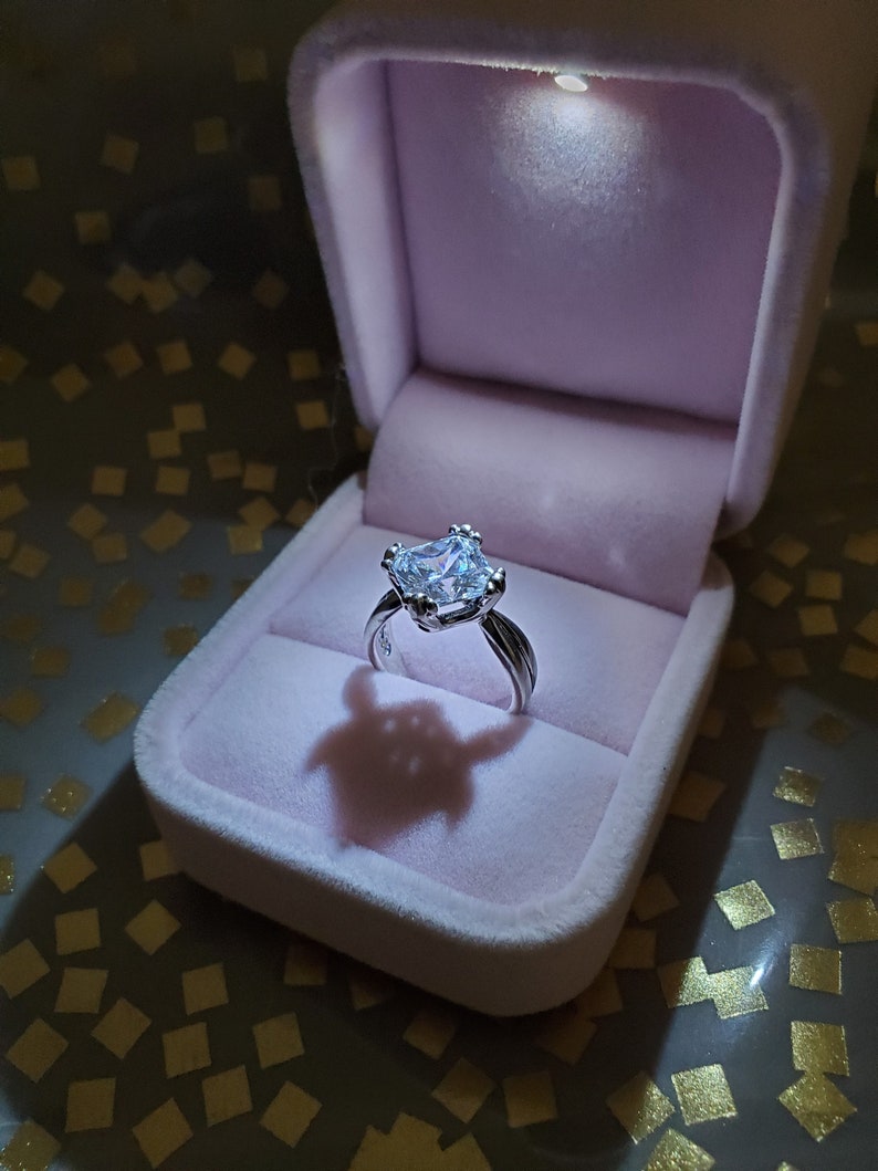 illuminated ring box