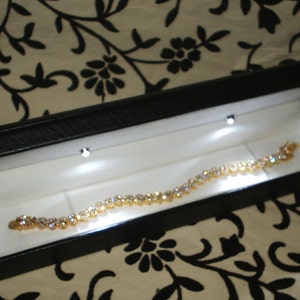 Fancy LED Lighted Ladies Watch / Tennis Bracelet Box Black stitched italian leather illuminated keepsake Presentation gift box
