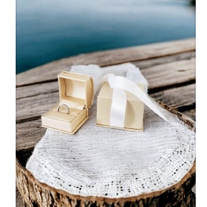 champagne engagement Ring box Bridal Gold Beige Creme Italian Leather Gift Presentation Box with Satin ribbon gift box earrings