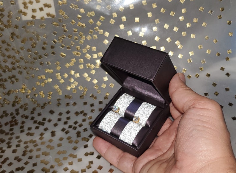 illuminated ring box