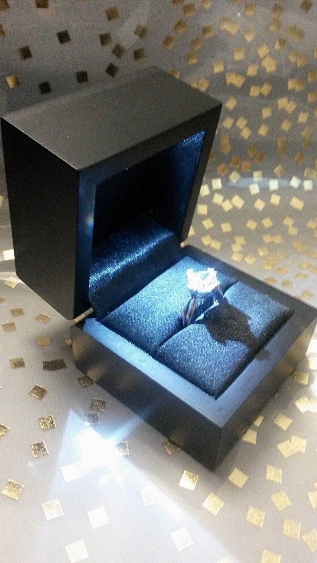 Boîte à Bague De Proposition LED Bleue - Lumineuse, Intérieur Velours, Pour Demande En Mariage Ou Cadeau