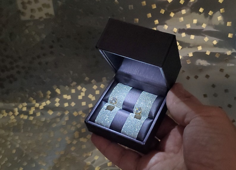 illuminated ring box