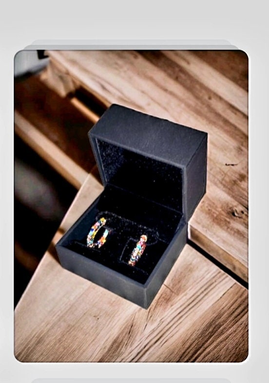 Hoop Earring Box