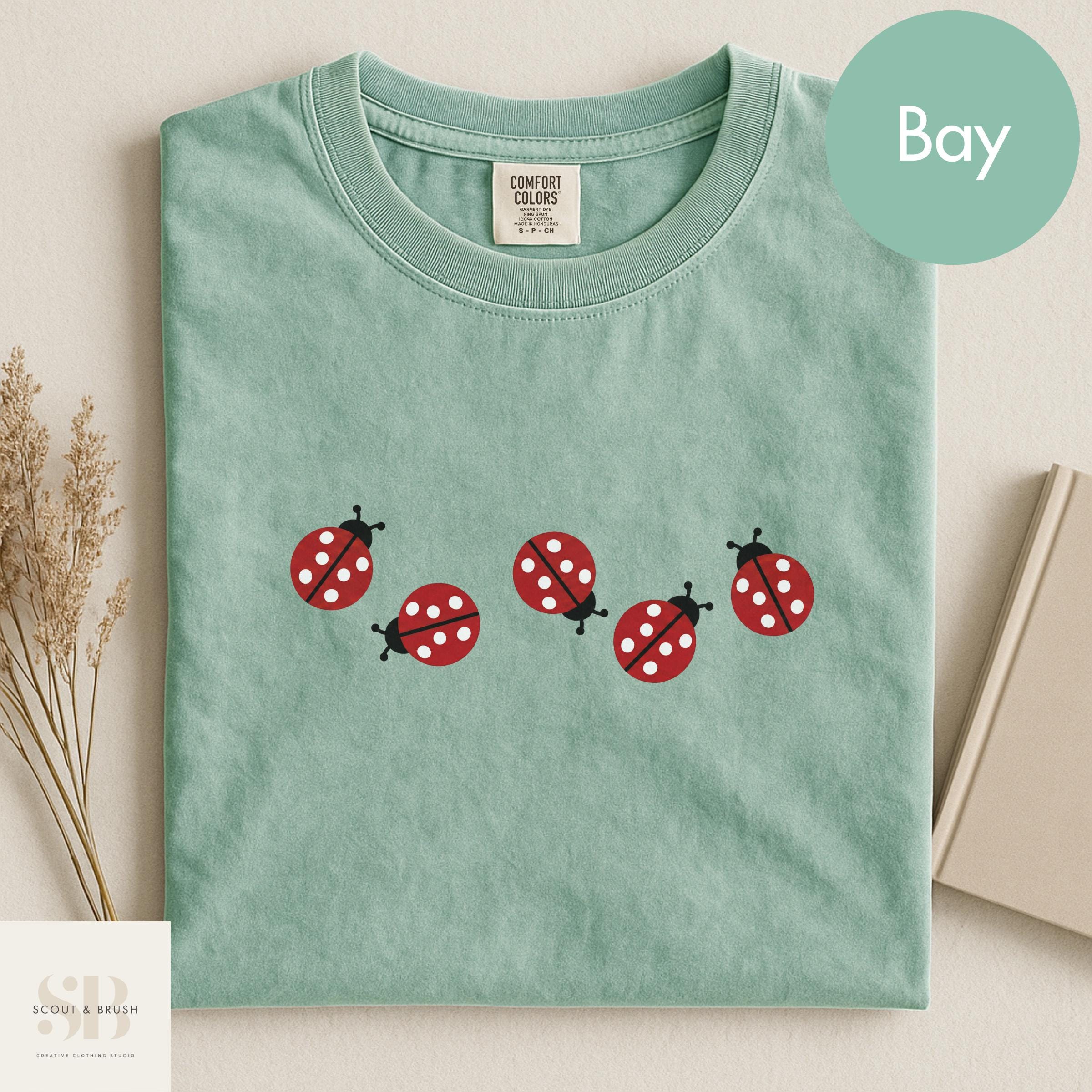 Comfort Colors Retro Ladybug Shirt, Cute Vintage Style Cottagecore Nature Lover Tee, Trendy Summer Boho TShirt