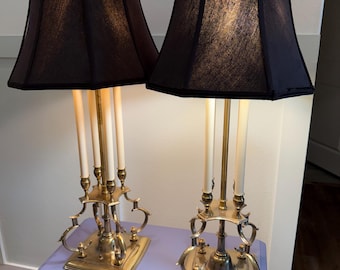 Vintage mässingskandelabrar i set | Bordslampor i Hollywood Regency-stil