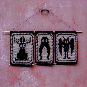 Lot de motifs au crochet pour tapisserie | Cryptides | NightCrawler + Mothman + Jackalope | (Téléchargement PDF)