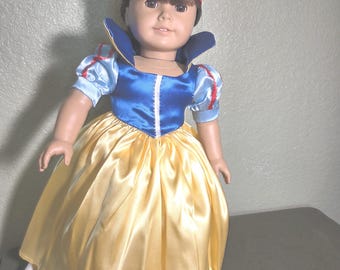 Schneewittchen Kleid mit rotem Stirnband und Petticoat für 18 Zoll Puppen