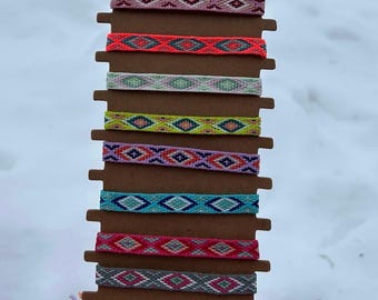 Pulsera de la amistad tejida a mano, pulsera bohemia ajustable