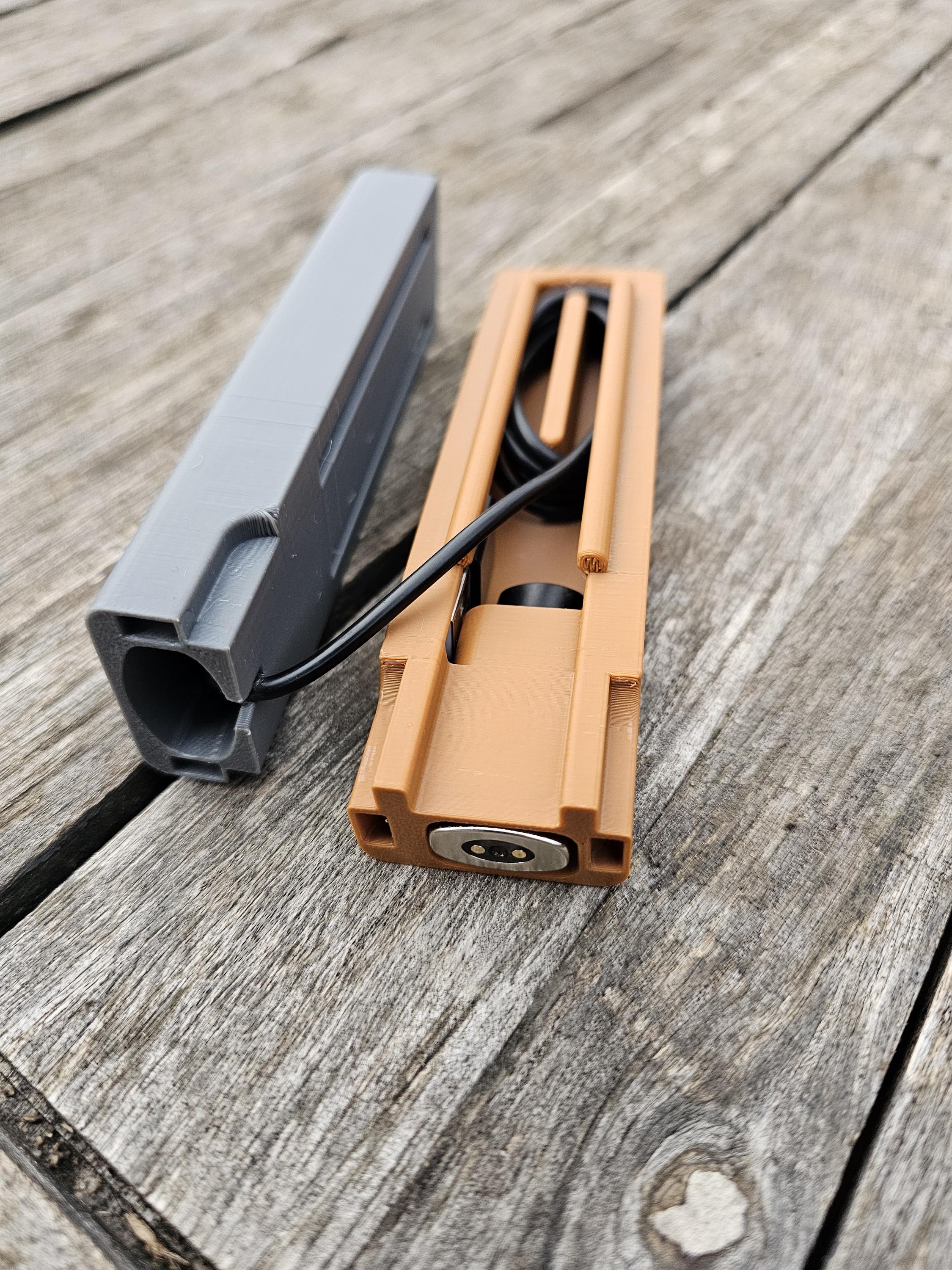 The Cloud Caddy | Vuse Alto Case With Charger Holder & Extra Pod Storage |  Durable Vape Carry Case