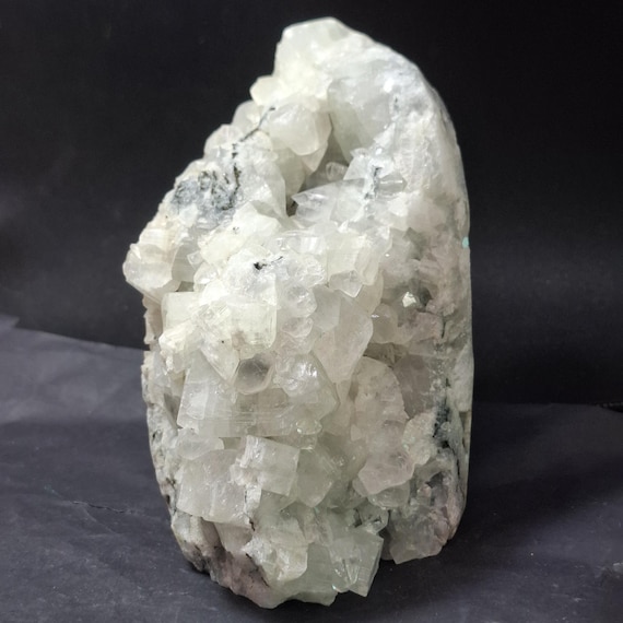 Natural White Cube Apophyllite Crystal Cluster, Raw Healing Stone for Meditation Energy 960 Gram