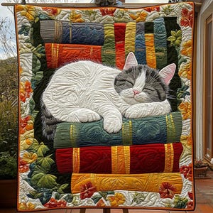 Manta acolchada con diseño de gatos durmiendo y libros, manta floral botánica acogedora, regalo para amantes de los gatos