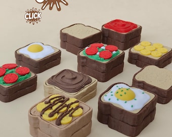 Toast Clicker Fidget Toy – 3D Printed Mini Toast Box – Cute Food Clicker Desk Toy – Sensory Bread Collectible