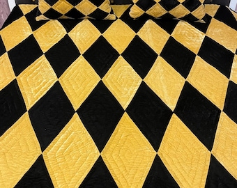 Gold & Black Diamond Samt Quilt: Handgenähte Luxus Tagesdecke