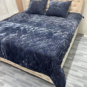 velvet quilted bedding set, purplish grey comforter, tassel comforter blanket, velvet bedding set, quilted comforter set, grey purple bedding, luxury velvet quilt, tassel bedding set, designer comforter, soft velvet blanket, premium bedding set, elegant bedroom decor, modern bedding set, plush comforter, cozy blanket set, handmade quilted bedding, decorative tassel quilt, winter comforter set, lightweight velvet quilt, durable stitched comforter, home decor bedding, hotel style bedding,