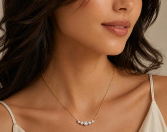 Abgestufte Zirkonia-Bogen-Halskette in 14K Vergoldete verstellbare Kette